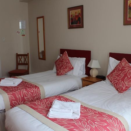By The Sea Bed And Breakfast Eastbourne Ngoại thất bức ảnh