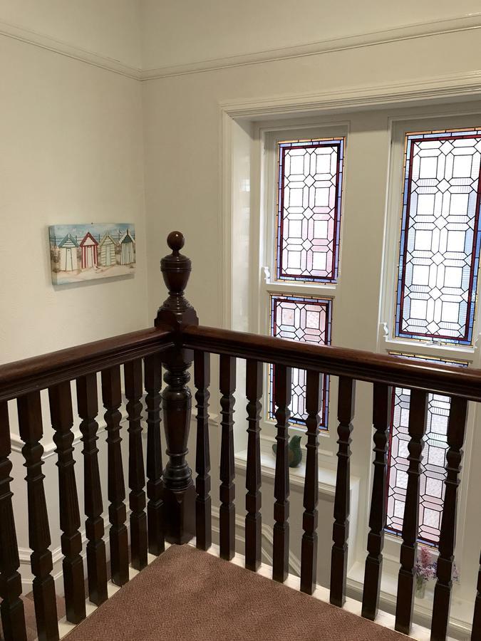 By The Sea Bed And Breakfast Eastbourne Ngoại thất bức ảnh