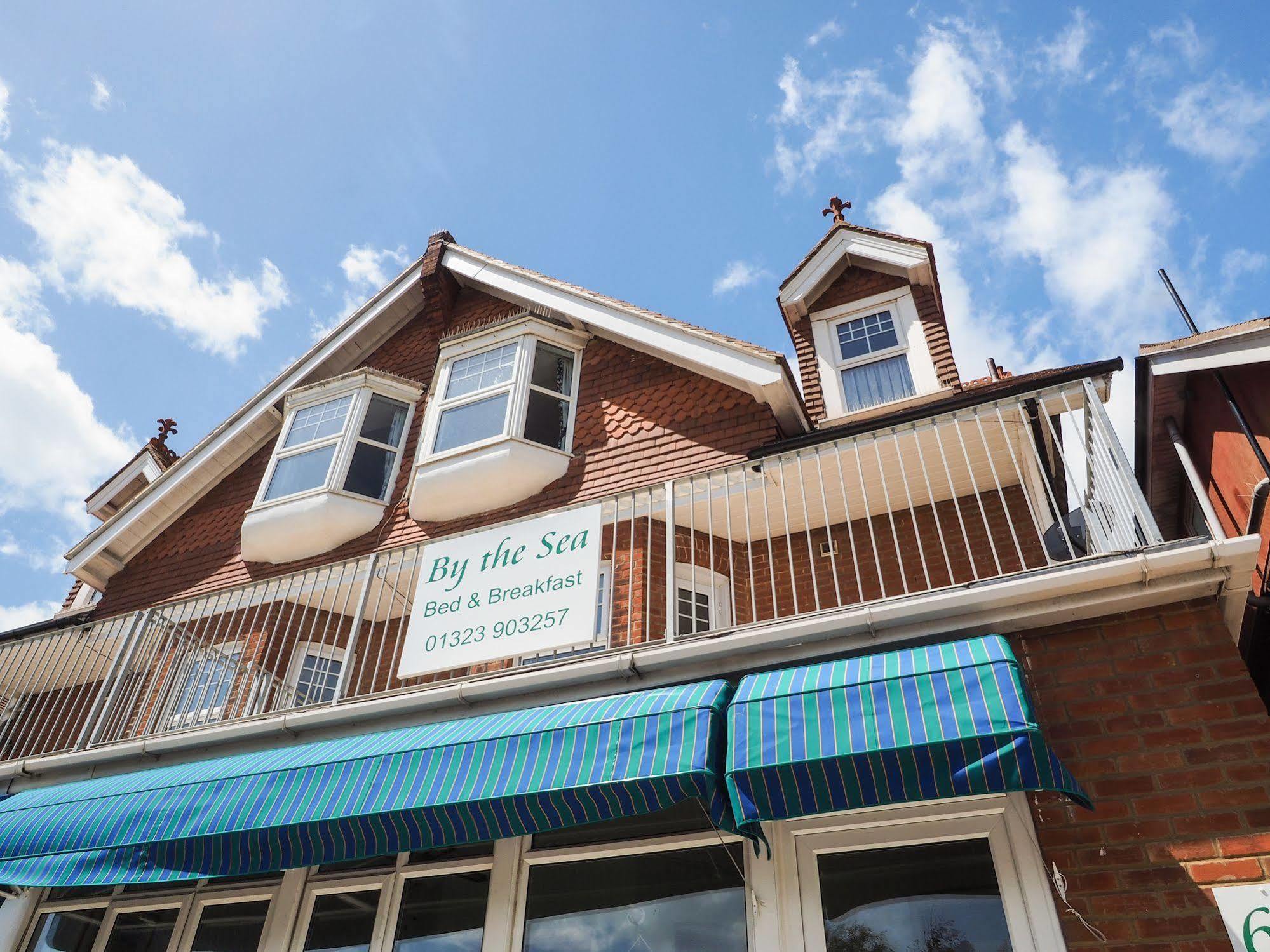 By The Sea Bed And Breakfast Eastbourne Ngoại thất bức ảnh